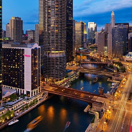 The Westin Chicago River North Hotel Exterior photo